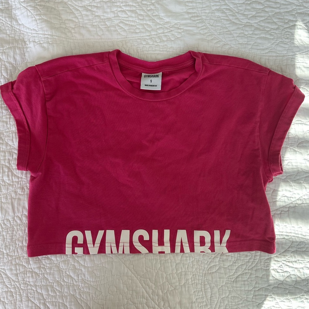 Cropped Gymshark T-shirt